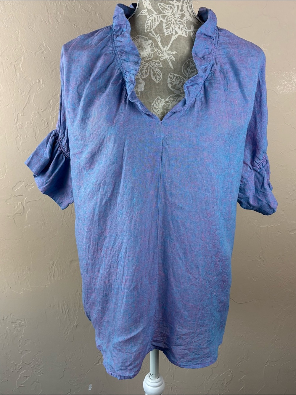 Finley Crosby Opal Blue Pink 100% Linen Short Sleeve Ruffle Blouse Top Medium